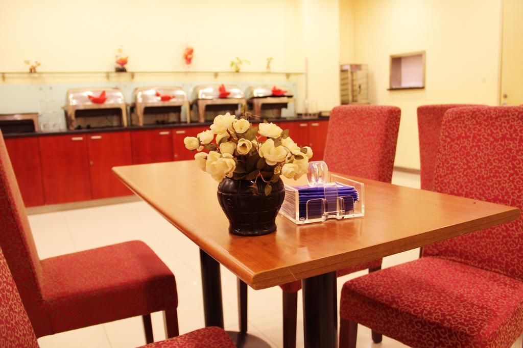 Hanting Express Nanchang Hong Gu Tan Branch Esterno foto